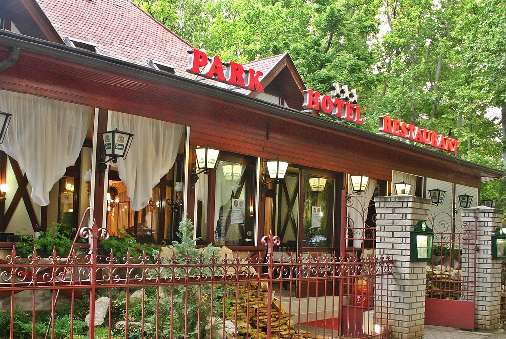 Park Hotel & Restaurant