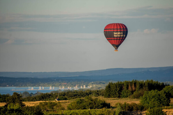 Balaton Ballooning - hőlégballonos élményrepülések a Balatonnál