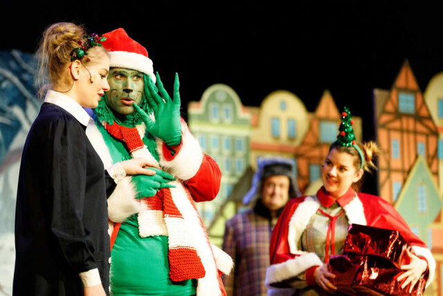 Grincs-Pesti Művész Színház/Kisvakond-bérlet/