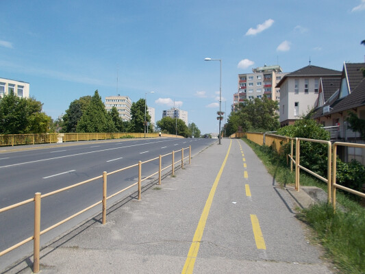 Széchenyi-híd: lezárják a járdát