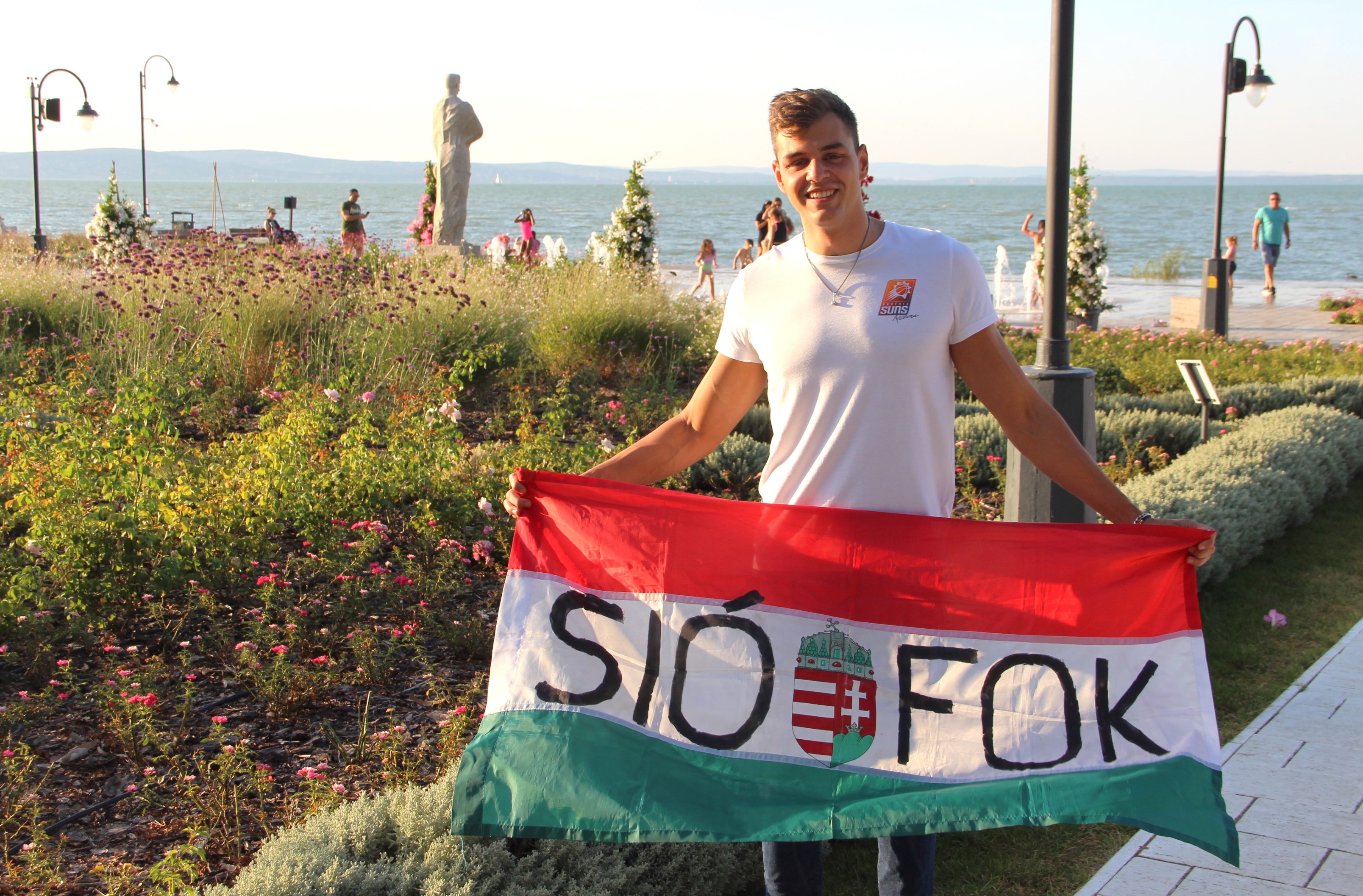 Még Los Angeles is benne van Siófok „hősében”