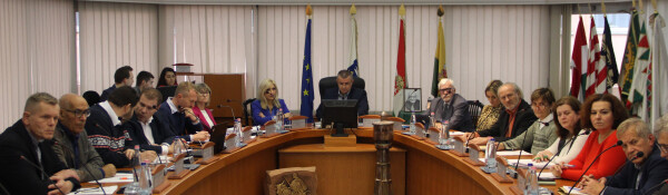 Birtokba veszi a város, ami a városé