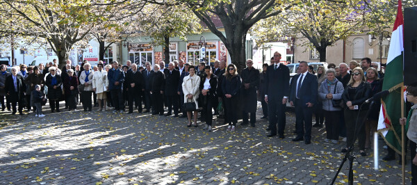 „Emlékezzünk és tanuljunk már végre, magyarok!”