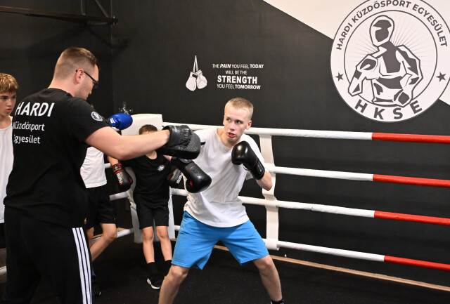 Nem Sztárbox: Hardi Küzdősport SE