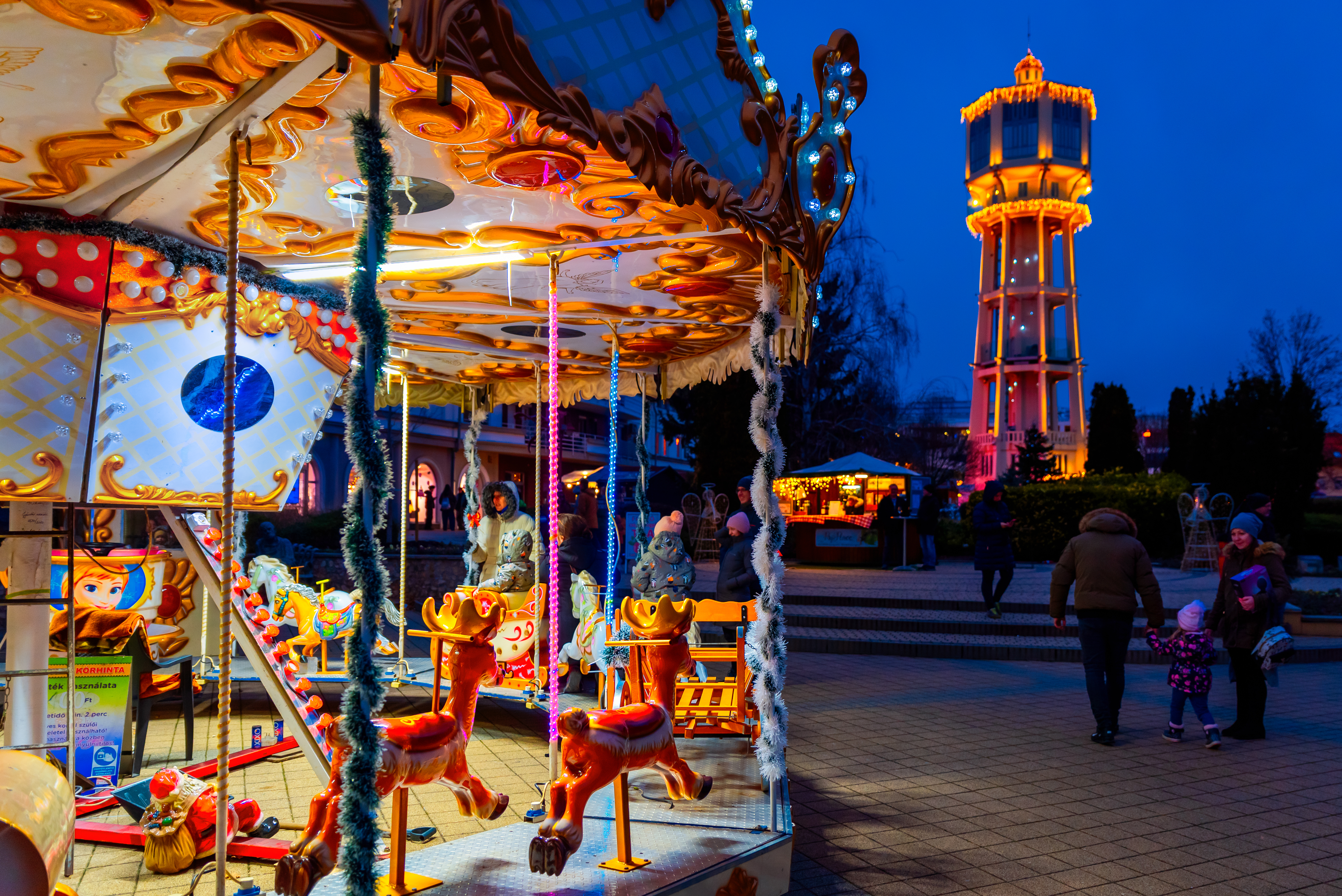 Téli Varázs Siófokon – ahol az ünneplőbe öltözött Balaton esszenciája vár!