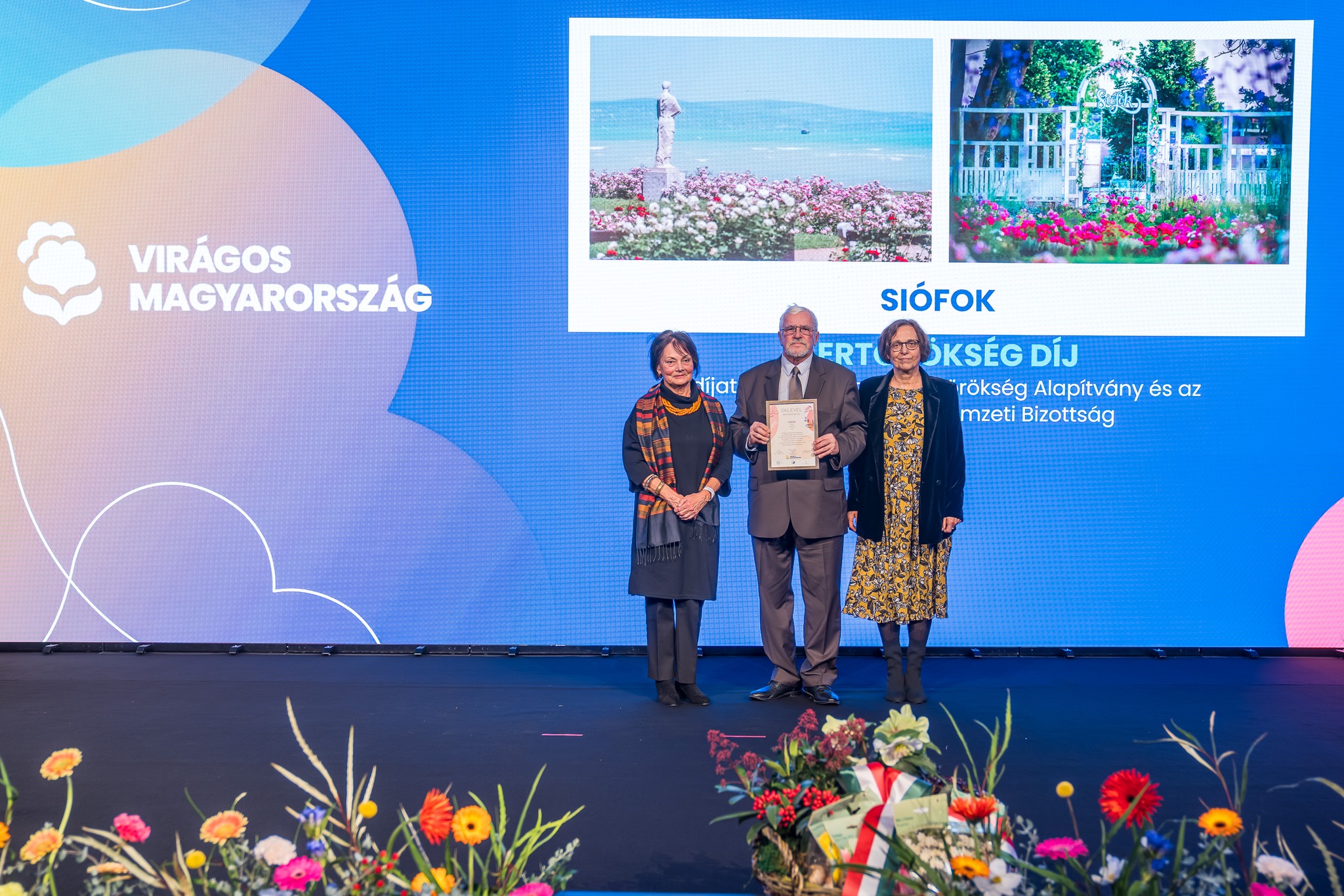 Kertörökség-díjat kapott Siófok a Rózsakertért