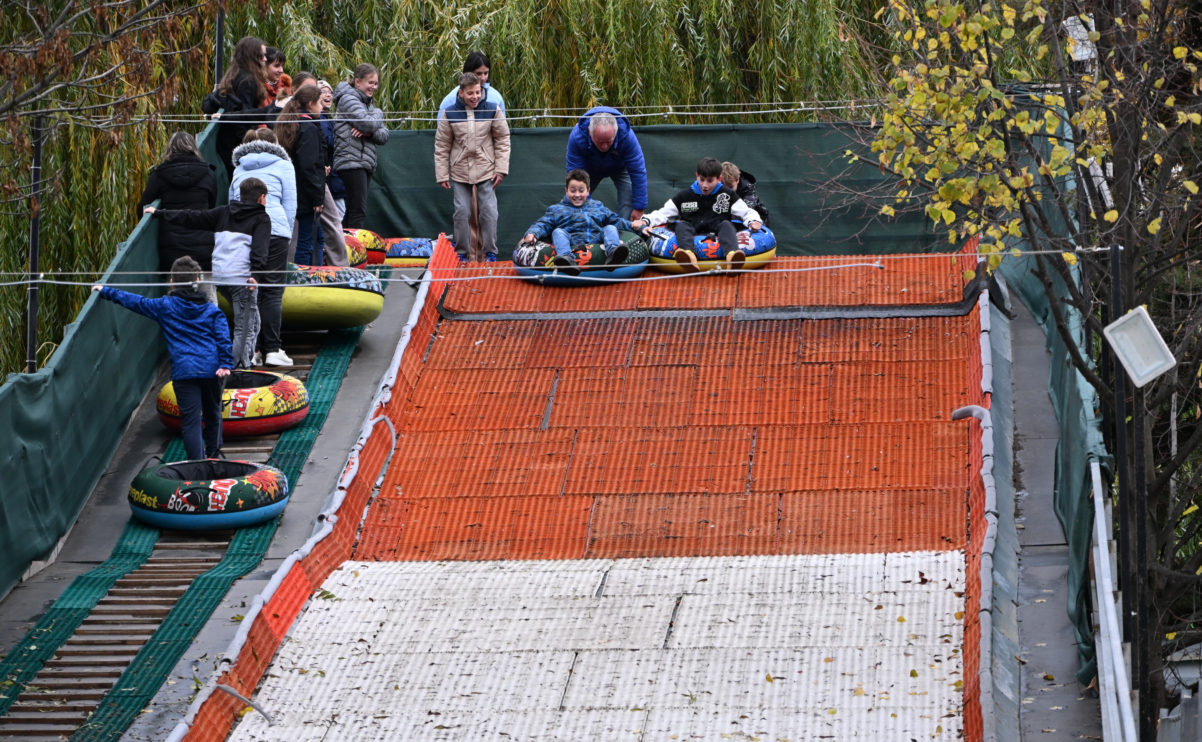 Közel ezer fiatal az idei nyílt napokon