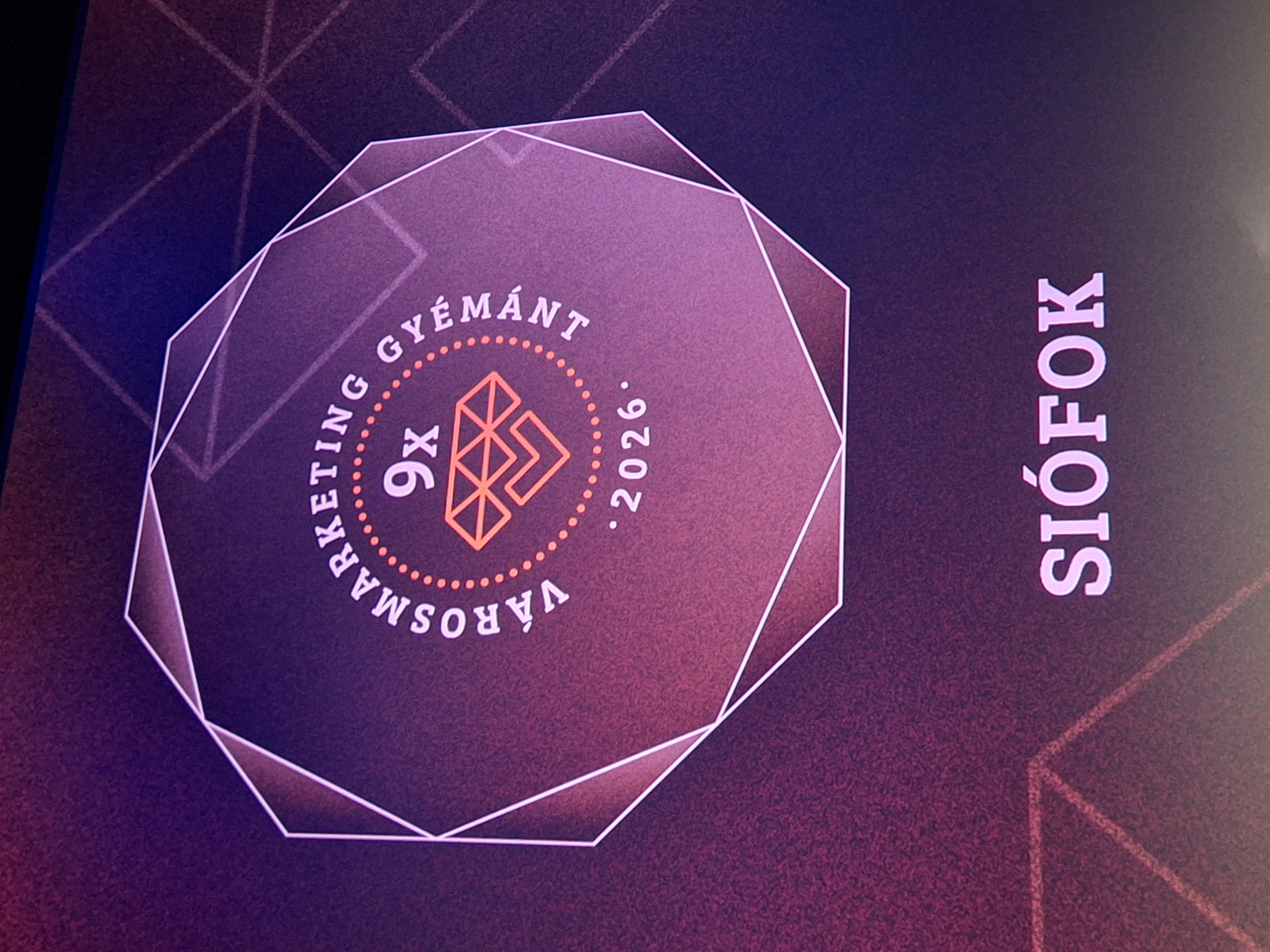 9 pályamunkával 10 díjat nyert Siófok városmarketing aktivitásaival!