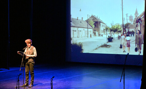 „Ki fog ide járni, a halász fia, a földműves lánya?”