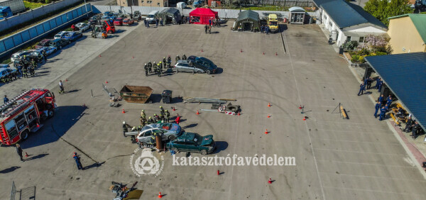 Műszakimentő versenyt nyertek a siófoki tűzoltók