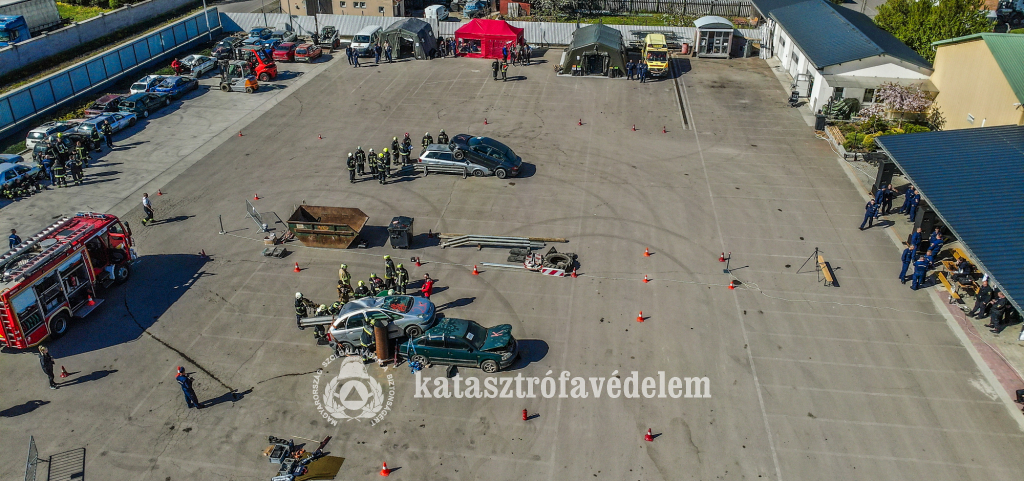 Műszakimentő versenyt nyertek a siófoki tűzoltók