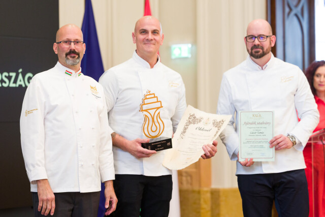 Az ország tortája: a Dinasztiáé lett a harmadik